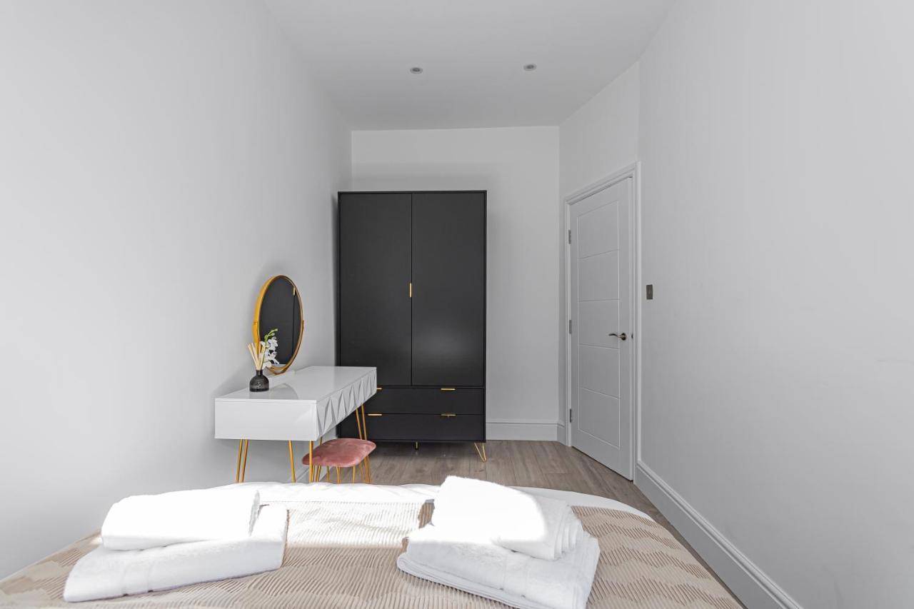 Modern 3 And 2 Bedroom Apartment In Maida Vale ロンドン エクステリア 写真